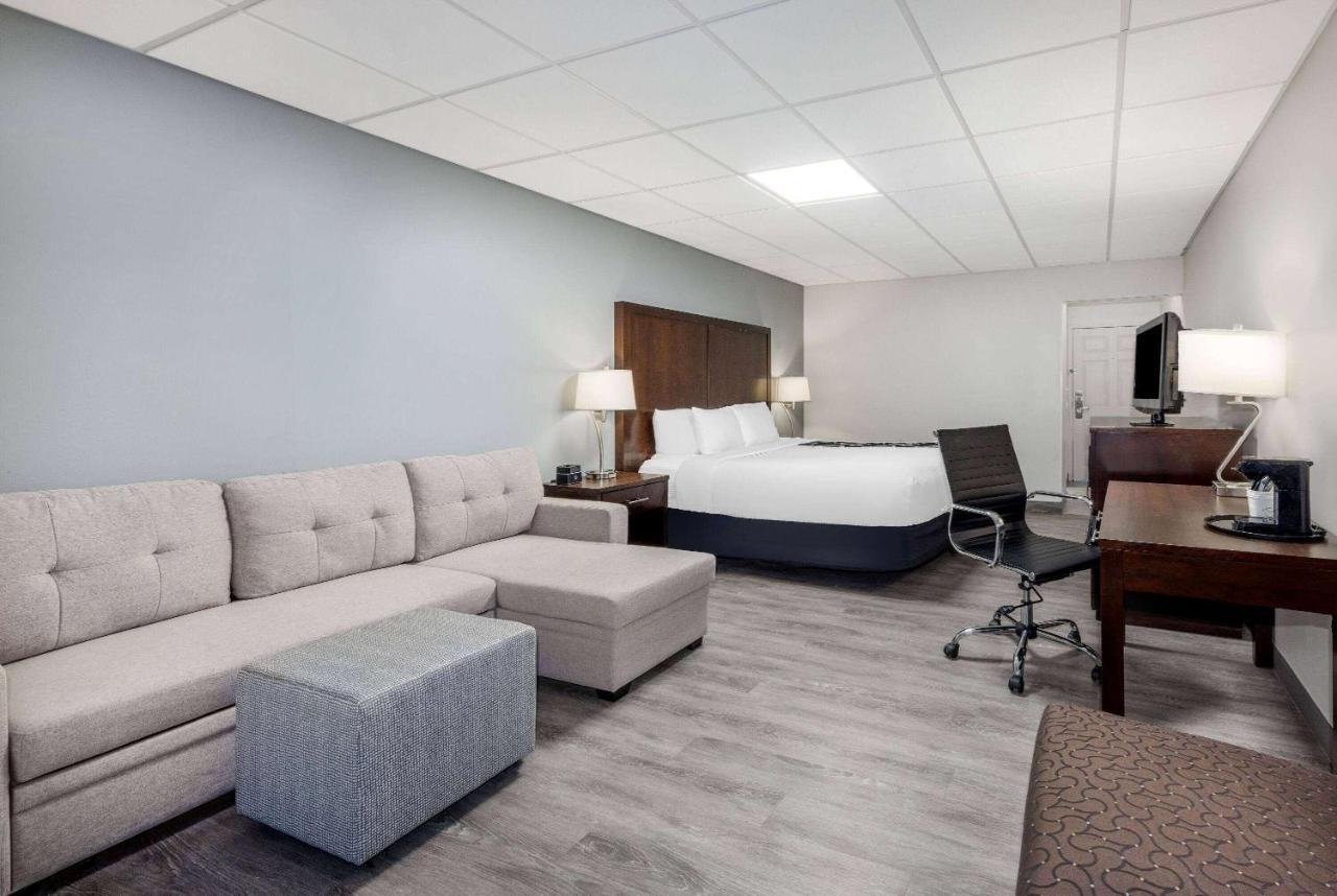La Quinta Inn By Wyndham Lynnwood Exteriér fotografie